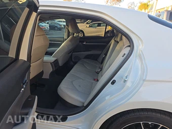 2022 Toyota Camry Hybrid SE - miniatura 13