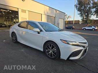 2022 Toyota Camry Hybrid SE - miniatura 3