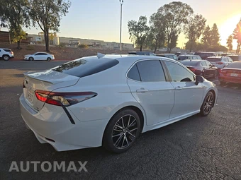 2022 Toyota Camry Hybrid SE - miniatura 4