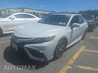 2022 Toyota Camry Hybrid SE