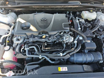 2022 Toyota Camry Hybrid SE - miniatura 15