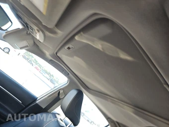 2022 Toyota Camry Hybrid SE - miniatura 17