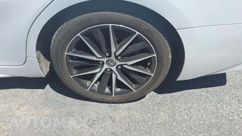 2022 Toyota Camry Hybrid SE - miniatura 23