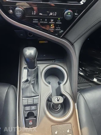 2022 Toyota Camry Hybrid XLE - miniatura 28