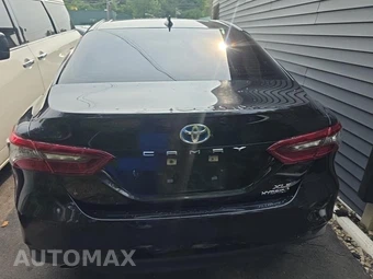 2022 Toyota Camry Hybrid XLE - miniatura 5