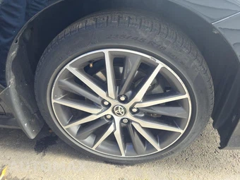 2022 Toyota Camry Hybrid XLE - miniatura 9