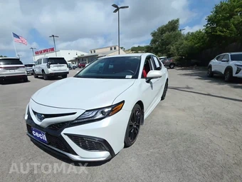 2022 Toyota Camry Hybrid XSE