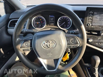 2022 Toyota Camry LE - miniatura 10