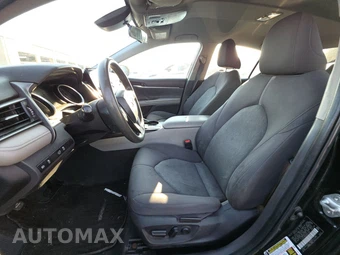 2022 Toyota Camry LE - miniatura 7