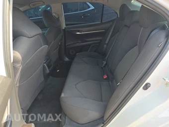 2022 Toyota Camry LE - miniatura 13