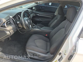 2022 Toyota Camry LE - miniatura 7