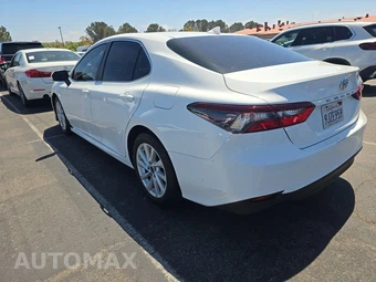 2022 Toyota Camry LE - miniatura 6