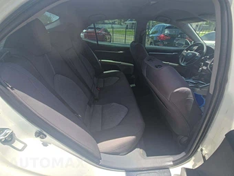 2022 Toyota Camry LE - miniatura 16