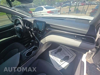 2022 Toyota Camry LE - miniatura 19