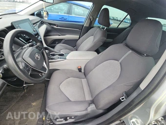 2022 Toyota Camry LE - miniatura 7