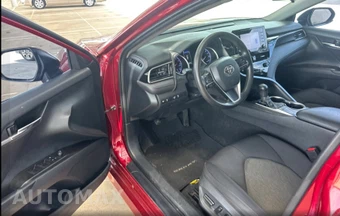 2022 Toyota Camry LE - miniatura 9