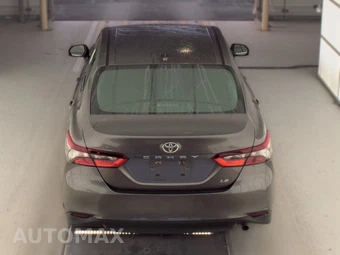 2022 Toyota Camry LE - miniatura 5