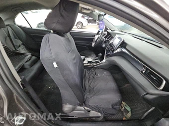 2022 Toyota Camry LE - miniatura 8
