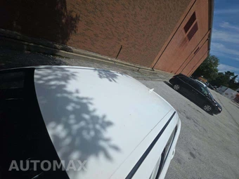 2022 Toyota Camry LE - miniatura 12