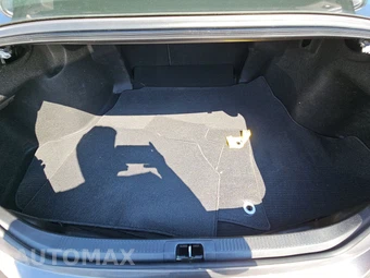 2022 Toyota Camry LE - miniatura 16