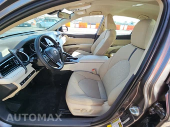 2022 Toyota Camry LE - miniatura 7
