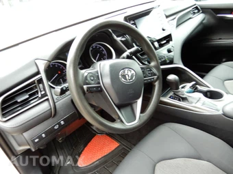 2022 Toyota Camry LE - miniatura 13
