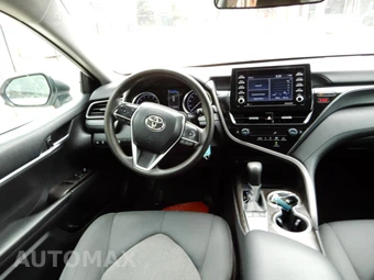 2022 Toyota Camry LE - miniatura 17