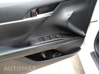 2022 Toyota Camry LE - miniatura 22