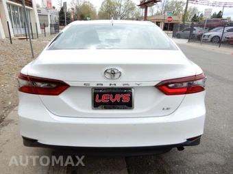 2022 Toyota Camry LE - miniatura 6