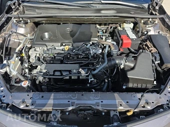 2022 Toyota Camry LE - miniatura 18