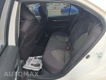 2022 Toyota Camry LE - miniatura 10