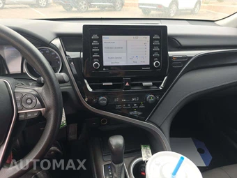 2022 Toyota Camry LE - miniatura 7