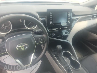 2022 Toyota Camry LE - miniatura 11