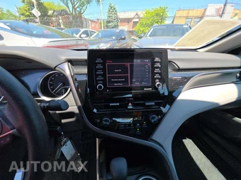 2022 Toyota Camry LE - miniatura 10