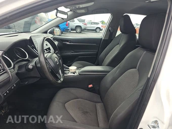 2022 Toyota Camry LE – miniatura 7