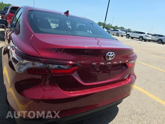 2022 Toyota Camry LE - miniatura 5