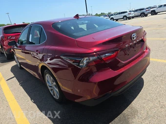 2022 Toyota Camry LE - miniatura 6