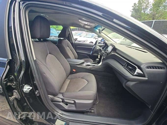 2022 Toyota Camry LE - miniatura 18