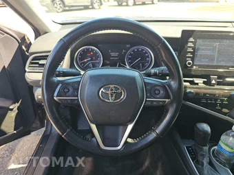 2022 Toyota Camry LE - miniatura 13