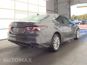 2022 Toyota Camry LE - miniatura 5