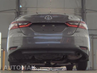 2022 Toyota Camry LE - miniatura 7