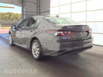 2022 Toyota Camry LE - miniatura 8