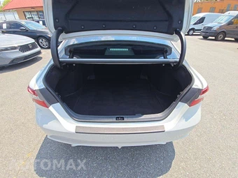2022 Toyota Camry SE - miniatura 14