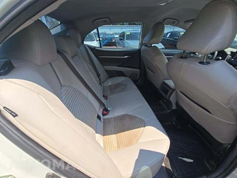 2022 Toyota Camry SE - miniatura 16
