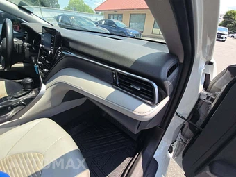2022 Toyota Camry SE - miniatura 19