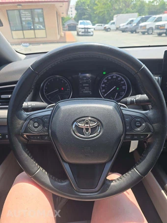 2022 Toyota Camry SE - miniatura 22