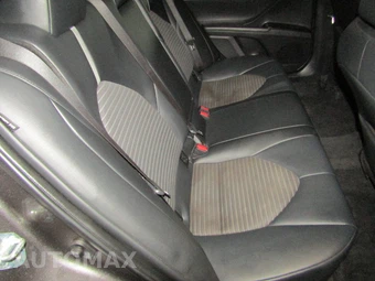 2022 Toyota Camry SE - miniatura 17