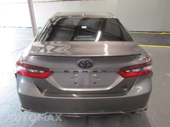 2022 Toyota Camry SE - miniatura 5