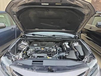 2022 Toyota Camry SE - miniatura 7