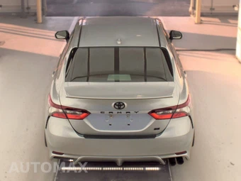 2022 Toyota Camry SE - miniatura 5